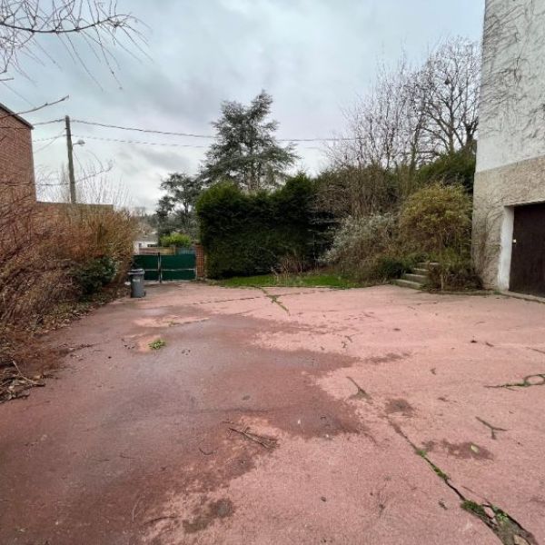
PLACE DE PARKING - MONT SAINT AIGNAN
