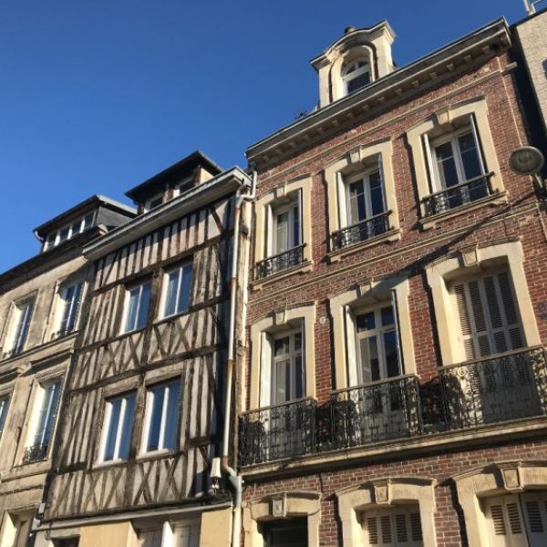 
APPARTEMENT DE TYPE 1 BIS MUSEE DES BEAUX ARTS

