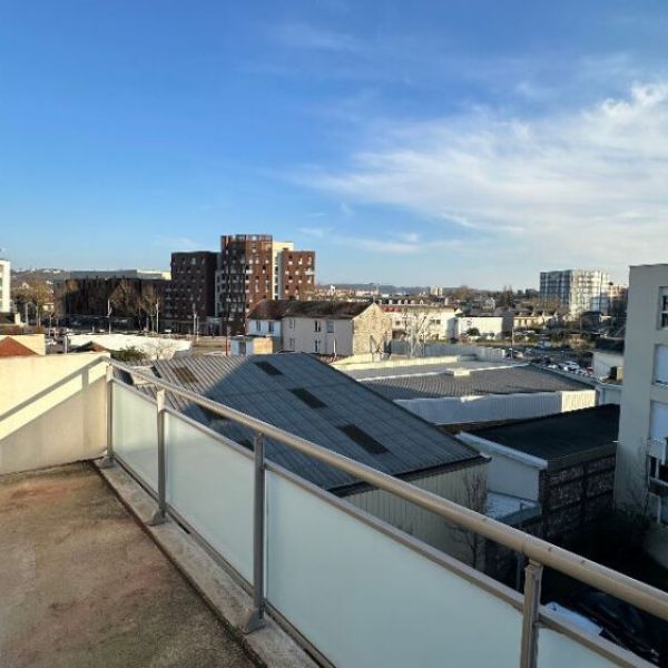 
T2 AVEC PARKING ET BALCON - LE PETIT QUEVILLY
