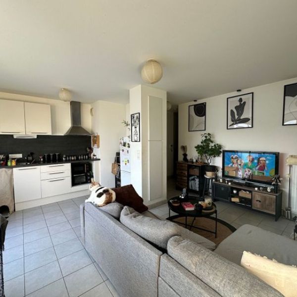 
T2 AVEC PARKING ET BALCON - LE PETIT QUEVILLY

