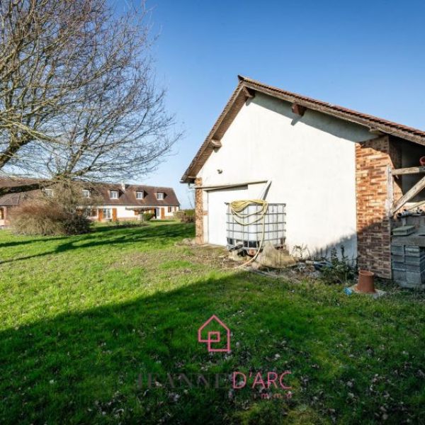 
Maison familiale - Campagne - Mauquenchy
