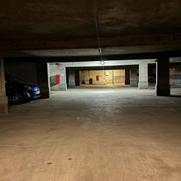 
PLACE DE PARKING EN SOUS-SOL - LE PETT QUEVILLY
