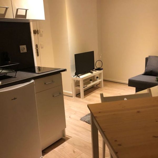 
APPARTEMENT T1 MEUBLÉ SAINT ETIENNE DU ROUVRAY
