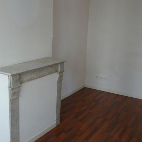 
APPARTEMENT DE TYPE 2 RUE CAUCHOISE.
