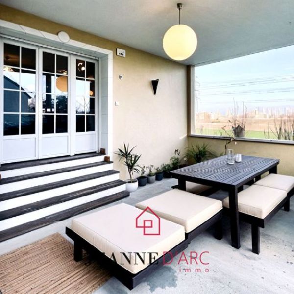
Maison familiale Moulineaux 9p / 5ch / jardin / sous-sol complet
