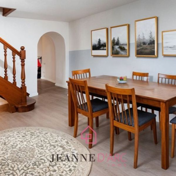 
Grande Maison F 7/8 / 4 chbres / IDÉALE INVESTISSEURS OU GRANDE FAMILLE

