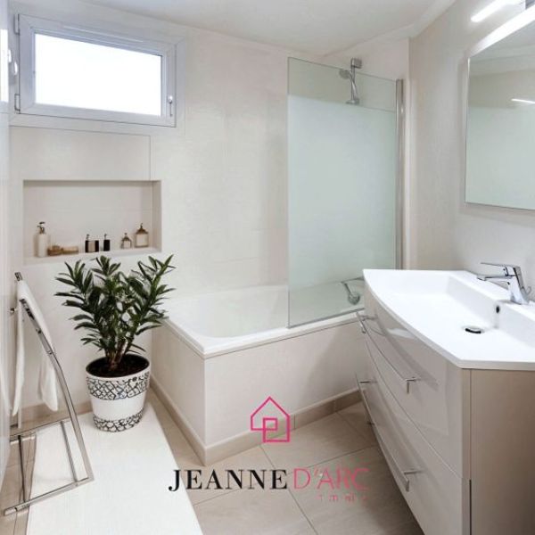 
Grande Maison F 7/8 / 4 chbres / IDÉALE INVESTISSEURS OU GRANDE FAMILLE

