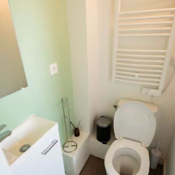 
Grande Maison F 7/8 / 4 chbres / IDÉALE INVESTISSEURS OU GRANDE FAMILLE
