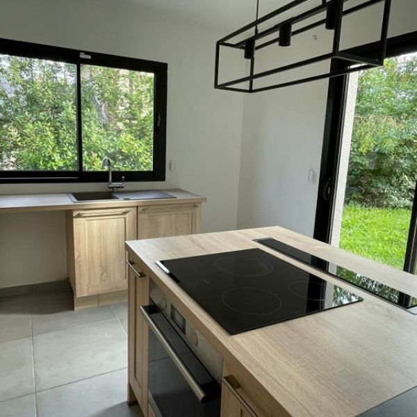 
MAISON DE TYPE 6 RÉCENTE - 122 M² - DARNÉTAL
