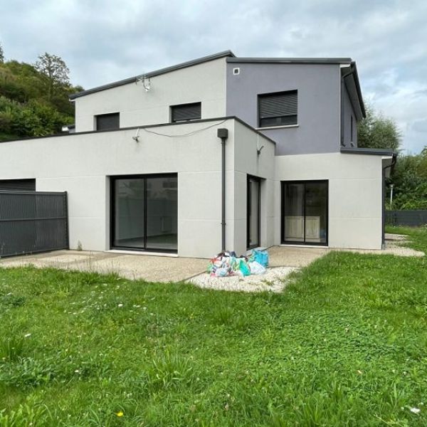 
MAISON DE TYPE 6 RÉCENTE - 122 M² - DARNÉTAL
