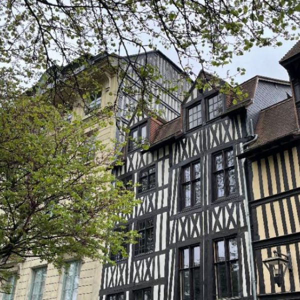 
APPARTEMENT T1 BIS ROUEN HOTEL DE VILLE
