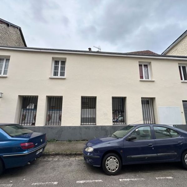 
LOCAL COMMERCIAL -  53M2 - PROXIMITE SAINT-SEVER
