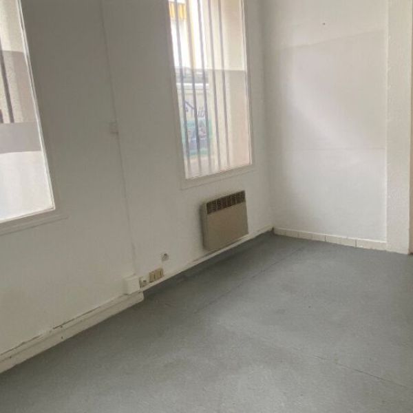 
LOCAL COMMERCIAL -  53M2 - PROXIMITE SAINT-SEVER

