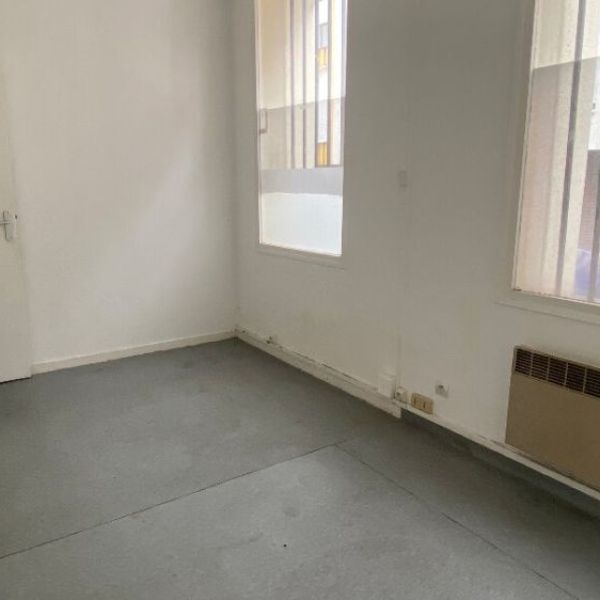 
LOCAL COMMERCIAL -  53M2 - PROXIMITE SAINT-SEVER
