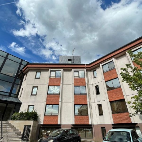 
APPARTEMENT T4  MEUBLÉ  - 75 M² - GARE/CAUCHOISE
