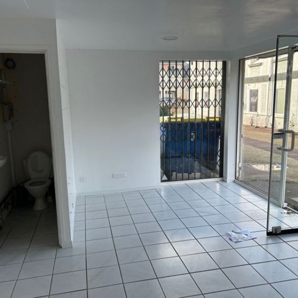 
local commercial de 20,6 M² MESNIL ESNARD

