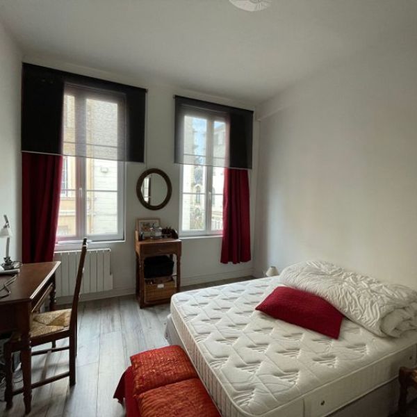 
APPARTEMENT DE TYPE 2 BIS MEUBLÉ R0UEN CAUCHOISE - PREFECTURE

