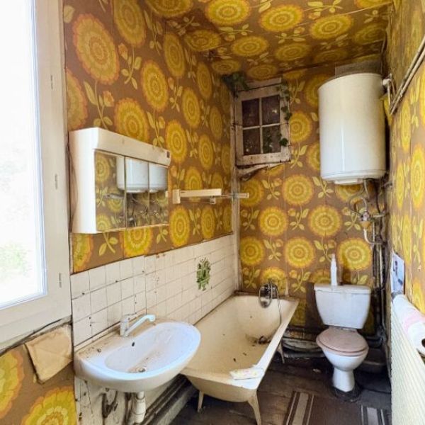 
Maison Deville Les Rouen 5 pièce(s) 75 m2 -  TRAVAUX A PREVOIR
