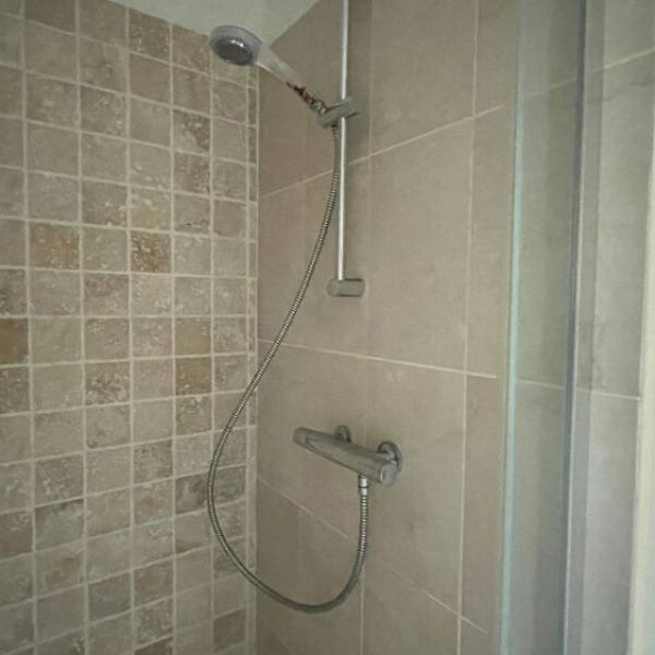 
APPARTEMENT TYPE 2 ROUEN EAU DE ROBEC / CHU
