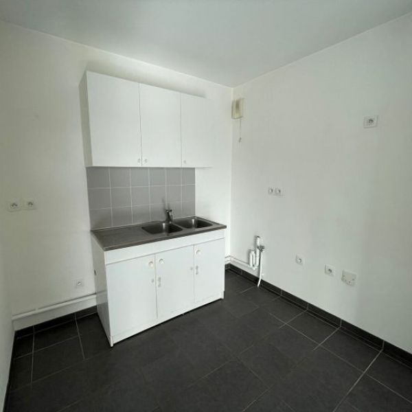 
APPARTEMENT T2 MONT-SAINT-AIGNAN FACULTE
