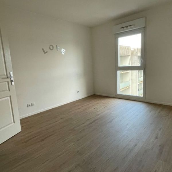 
APPARTEMENT T2 MONT-SAINT-AIGNAN FACULTE
