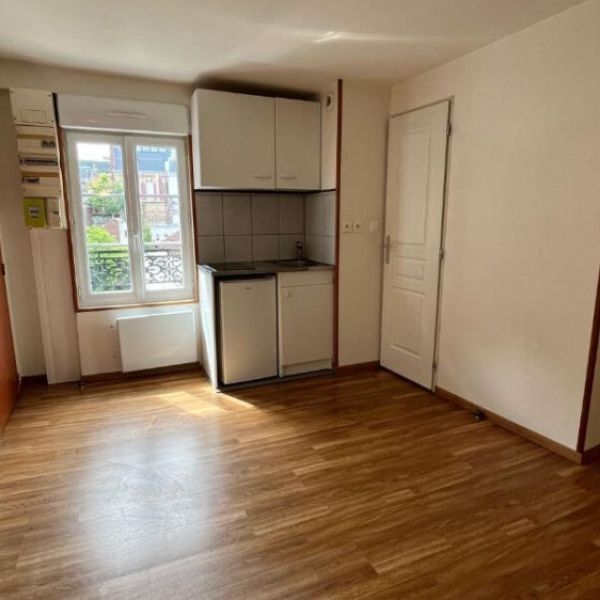 
STUDIO NON MEUBLÉ DE 17M² - QUARTIER GARE !

