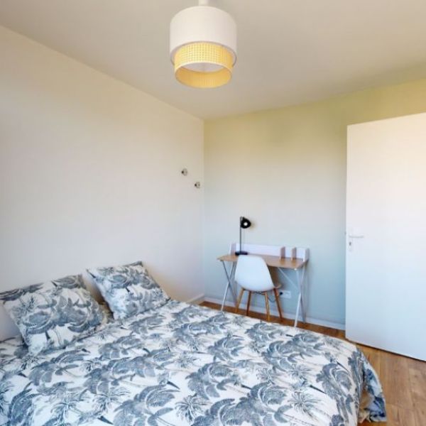 
APPARTEMENT 3 CHAMBRES MEUBLÉES LE PETIT QUEVILLY
