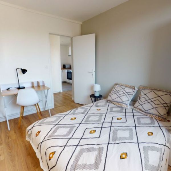 
APPARTEMENT 3 CHAMBRES MEUBLÉES LE PETIT QUEVILLY
