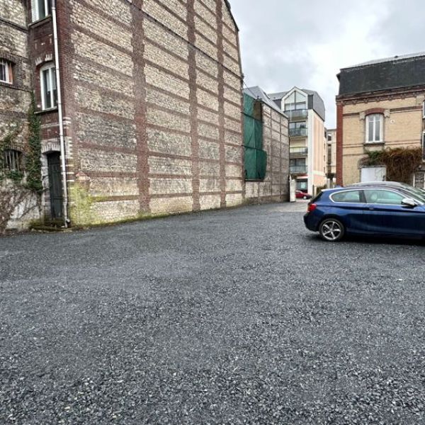 
Parking extèrieur St Sever 76100 rouen
