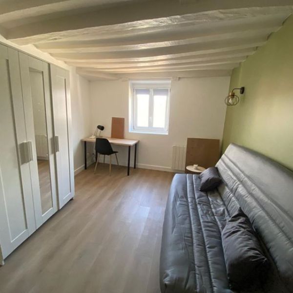 
APPARTEMENT 1 PIECE MEUBLE  - PLACE DU VIEUX MARCHE
