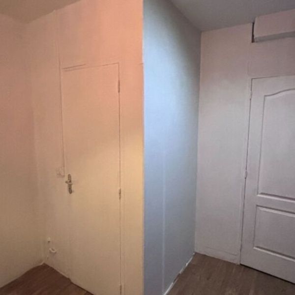 
LOCAL COMMERCIAL QUARTIER ST HILAIRE AVEC VITRINE DE 30 M²
