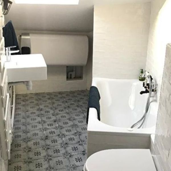 APPARTEMENT T2 MEUBLE 33M2  PLACE HENRI IV