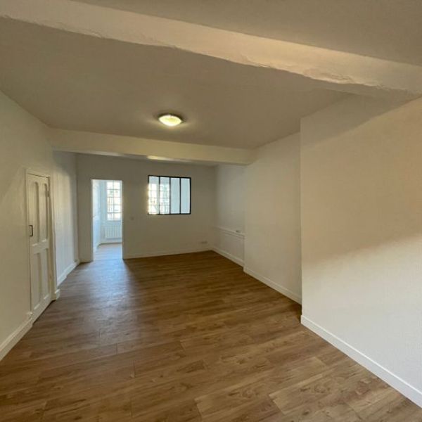 
APPARTEMENT TYPE 3 ROUEN CENTRE PLACE PUCELLE REF 6045
