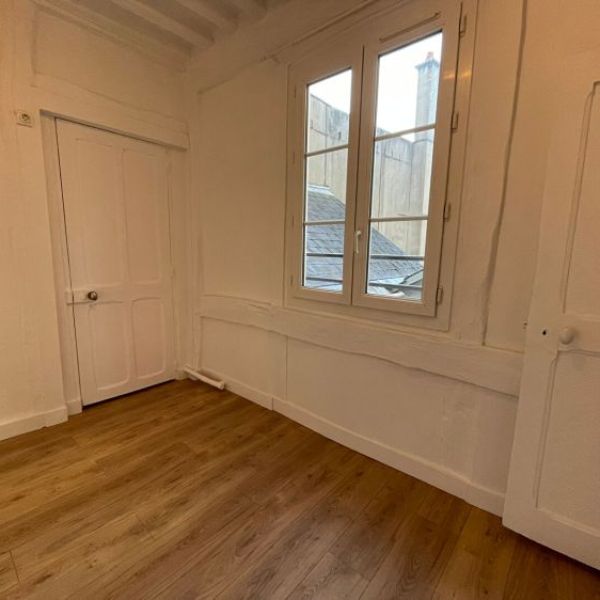 
APPARTEMENT TYPE 3 ROUEN CENTRE PLACE PUCELLE REF 6045
