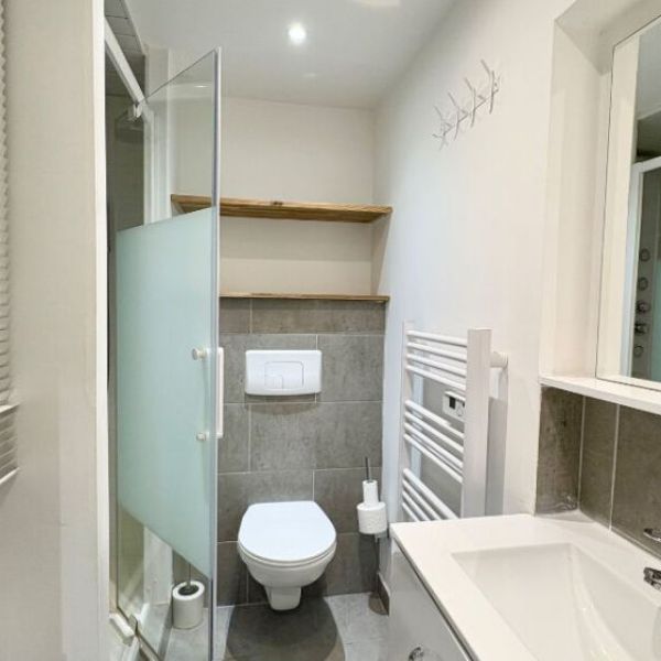 Appartement  1 pièce(s) 26 m2 sur cour - CLÉ EN MAIN.