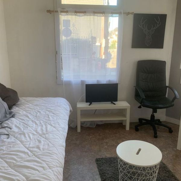 
LOCAL DE  17M²- SECTEUR GARE - REF 5954
