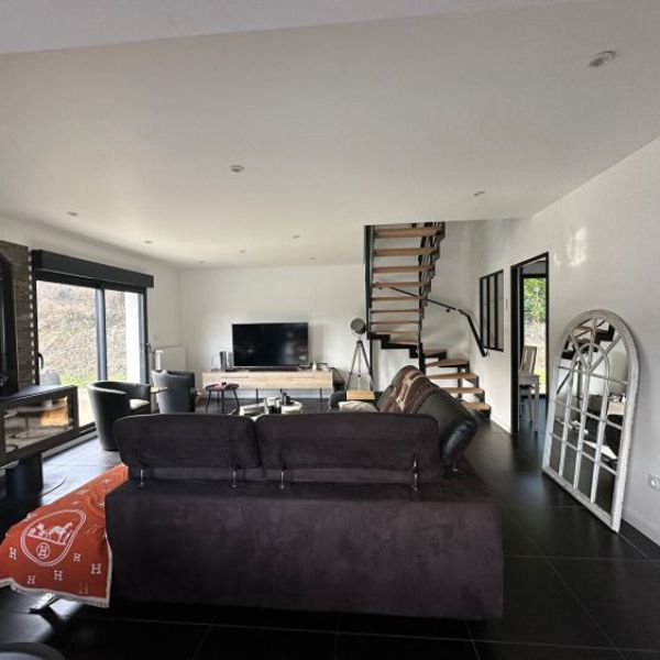 
MAISON MODERNE - ST MARTIN DU VIVIER
