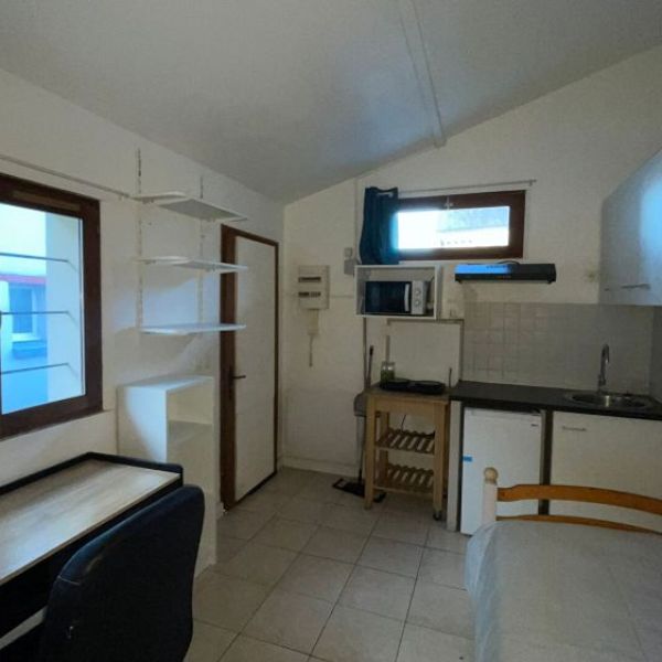 
STUDIO MEUBLÉ AVEC TERRASSE ROUEN / BOIS GUILLAUME  REF 6096
