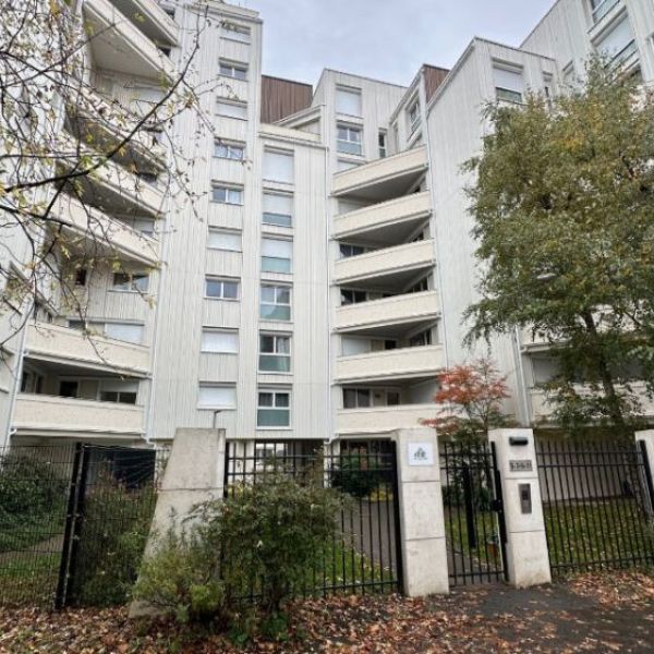 
Appartement Le Petit Quevilly 3 pièce(s) 80m2  / Garage
