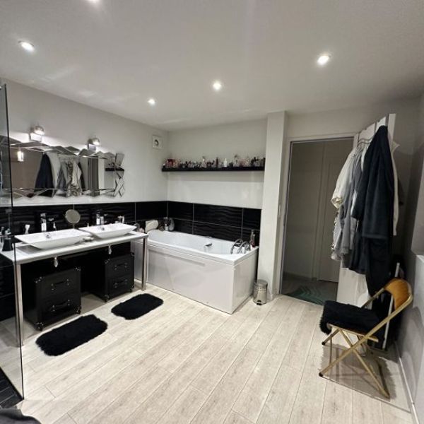 
ENSEMBLE IMMOBILIER LOFT - PRFO LIBERALE - DIEPPE
