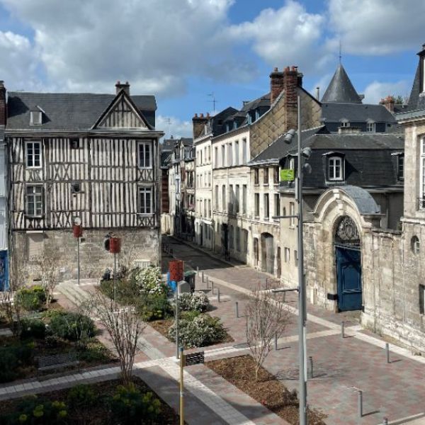 
APPARTEMENT DE TYPE 3 - MUSÉE DES BEAUX ARTS - 64 M² -  REF 4316
