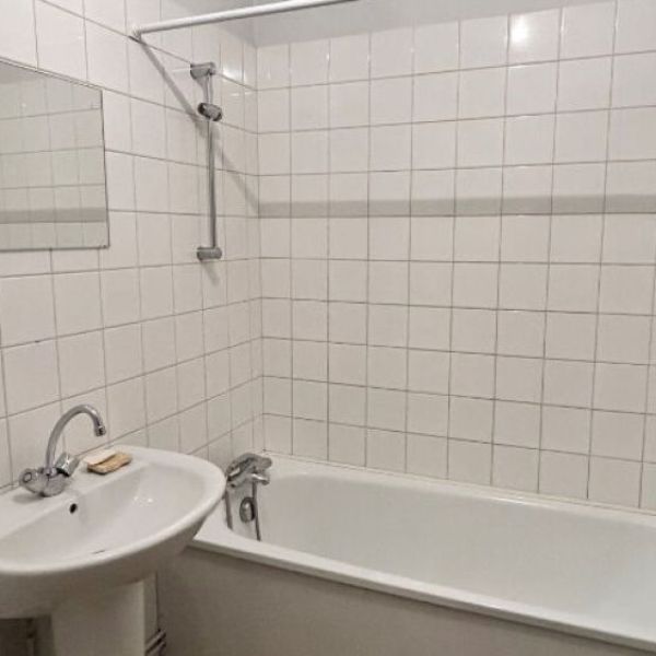 
APPARTEMENT T3 - 60M2 - MOULINEAUX - REF 3255
