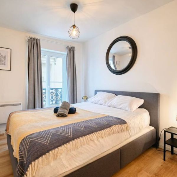 
APPARTEMENT MEUBLÉ T3 - 61 M² - ROUEN PLACE CAUCHOISE
