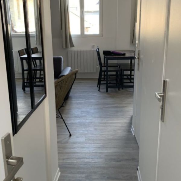 
APPARTEMENT T2 MEUBLÉ - CENTRE VILLE DE ROUEN - 36 M² - REF 4341
