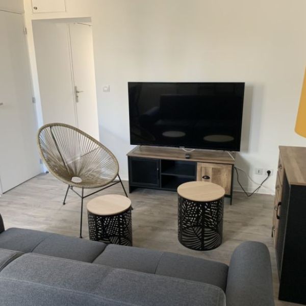 
APPARTEMENT T2 MEUBLÉ - CENTRE VILLE DE ROUEN - 36 M² - REF 4341

