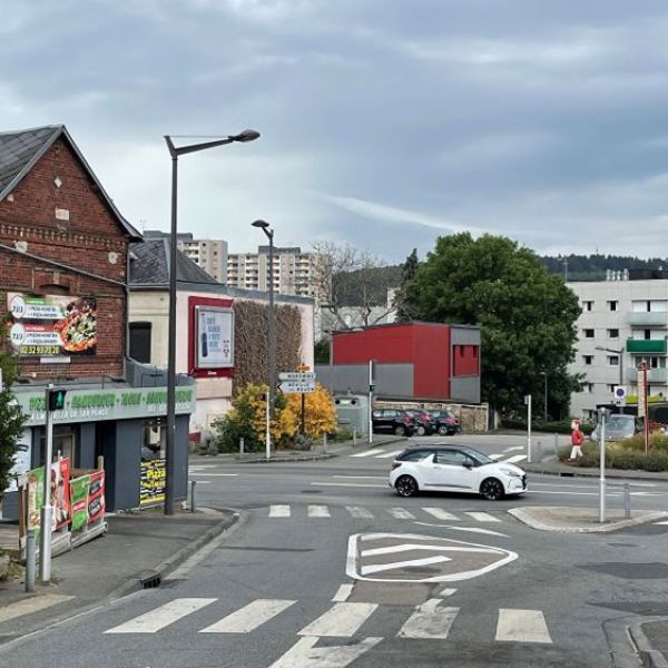 
GARAGE FERMÉ - NOTRE-DAME-DE-BONDEVILLE
