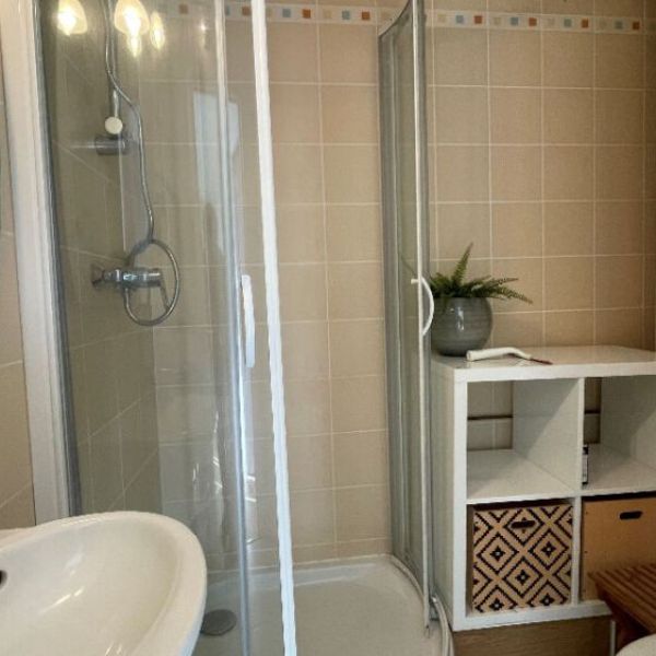 
APPARTEMENT T3 MEUBLÉ - 46 M² - ROUEN QUARTIER JOUVENET - REF 3350
