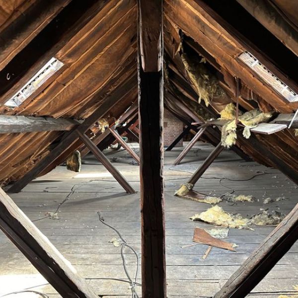 GRENIER A AMENAGER - ROUEN HOTEL DE VILLE / CORNEILLE