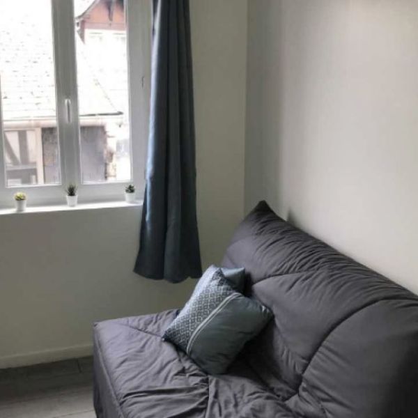 APPARTEMENT T1 MEUBLÉ - VIEUX MARCHÉ - 22 M² - REF 2964