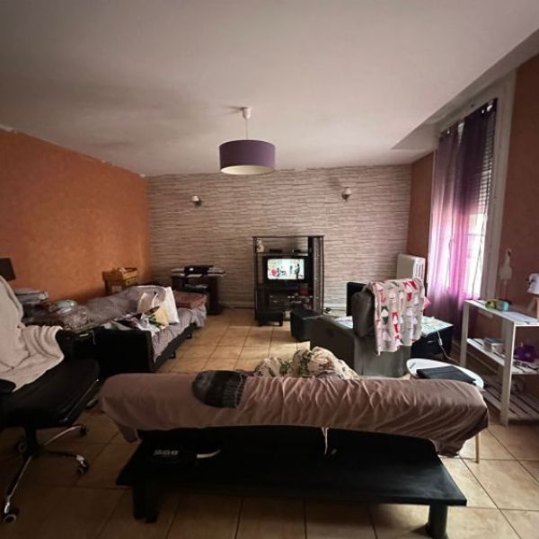 
Maison de plein pied - Elbeuf  centre 4 pièce(s) 98 m2
